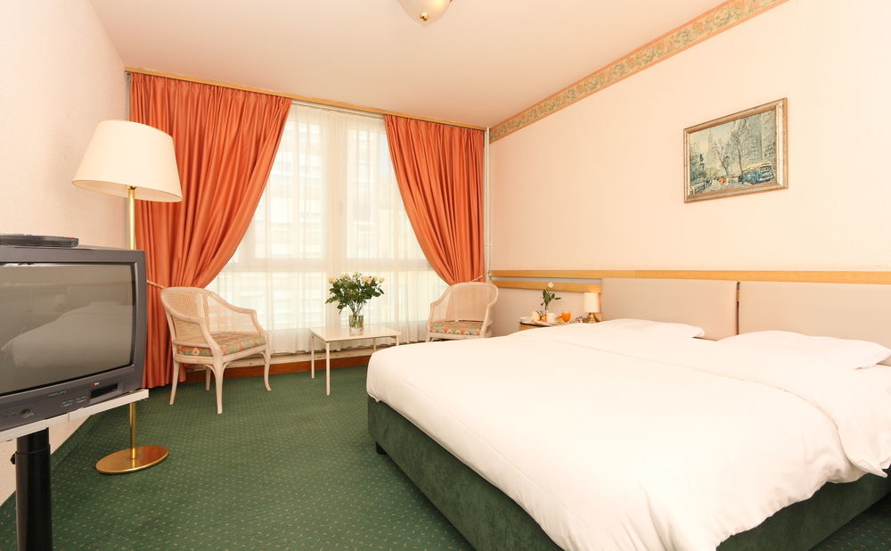 Drake Longchamp Hotel Genebra Quarto foto